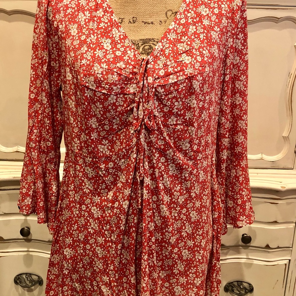 Suzanne Betro Printed Bell Sleeve Tunic Large NWT